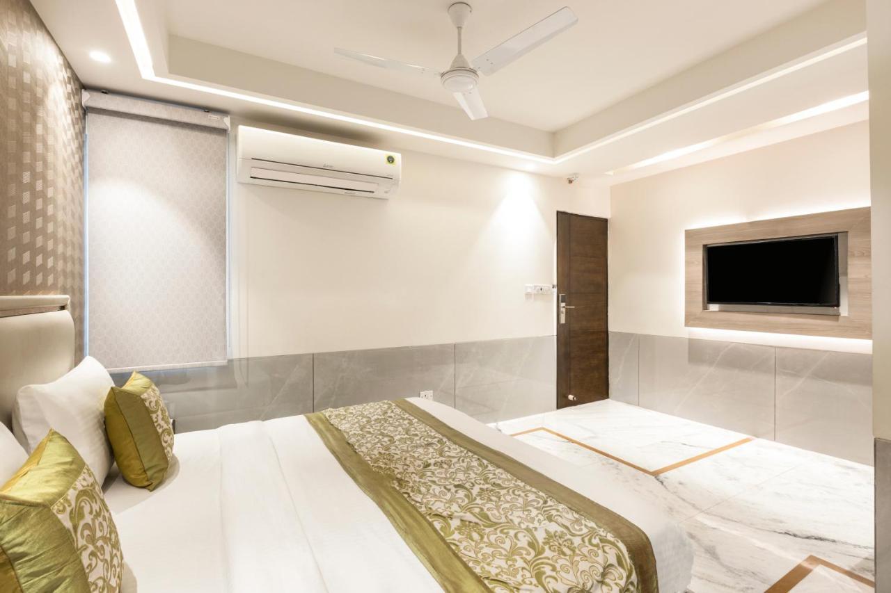 Hotel Star One - Near Delhi Airport Nova Deli Exterior foto