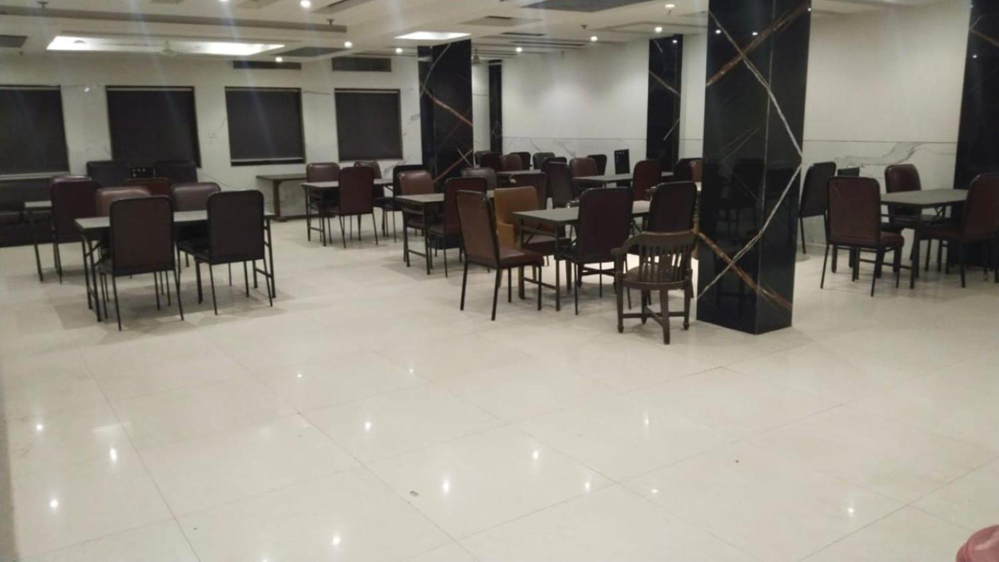 Hotel Star One - Near Delhi Airport Nova Deli Exterior foto