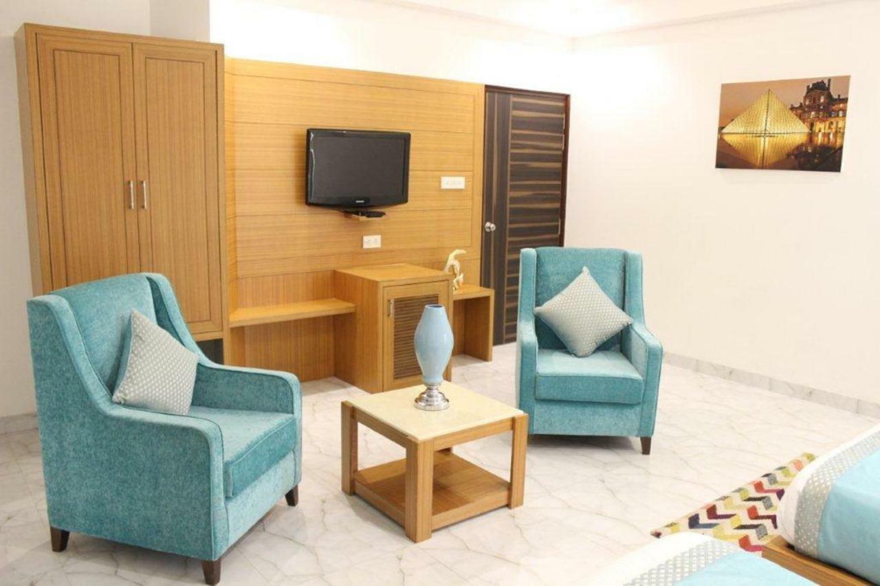 Hotel Star One - Near Delhi Airport Nova Deli Exterior foto