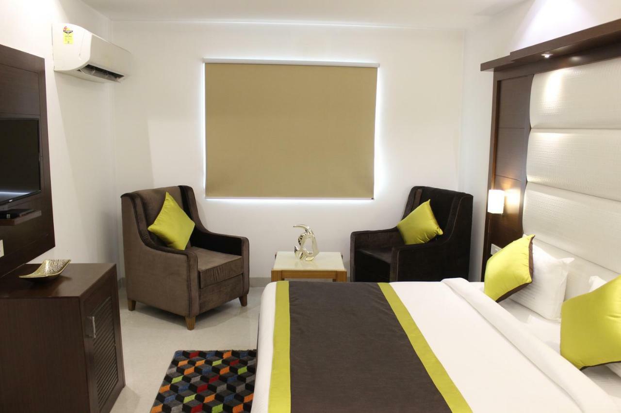 Hotel Star One - Near Delhi Airport Nova Deli Exterior foto