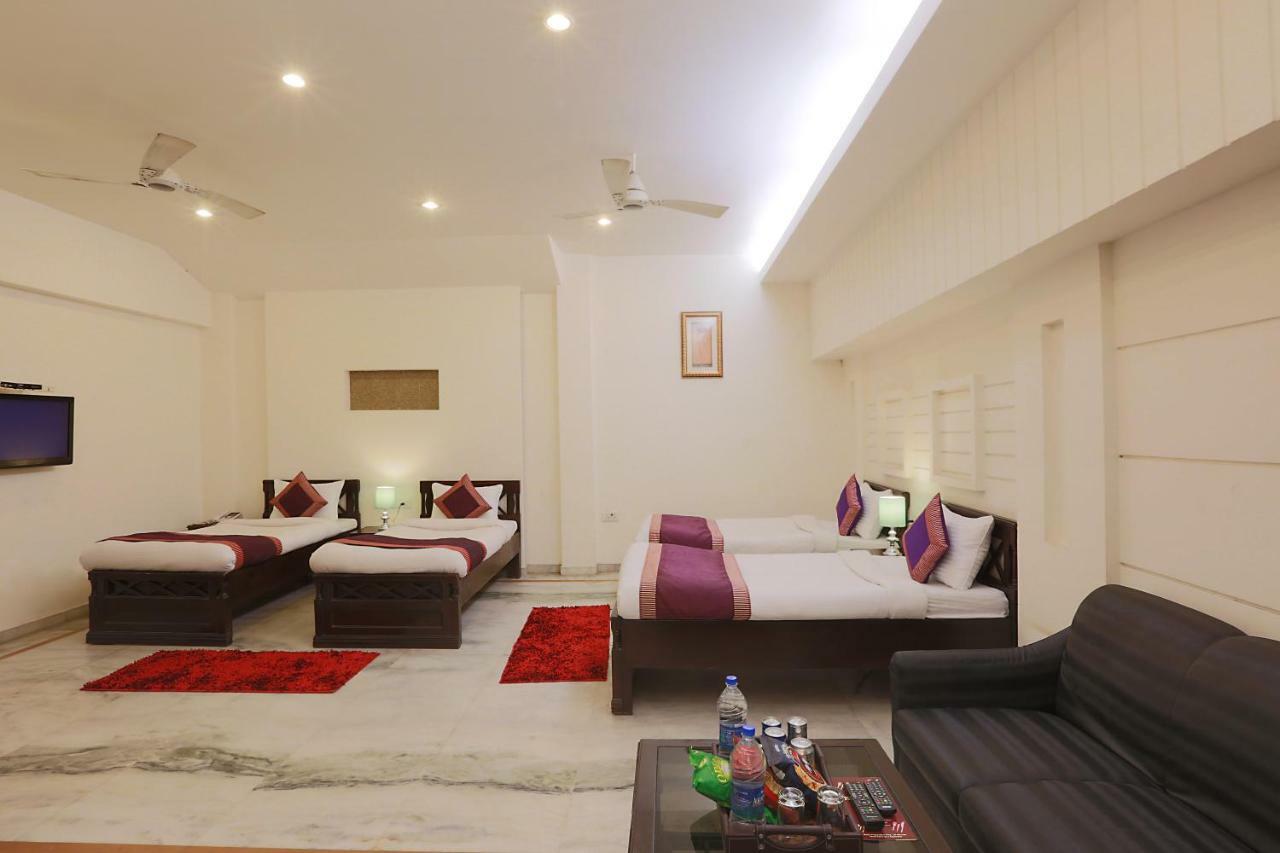 Hotel Star One - Near Delhi Airport Nova Deli Exterior foto